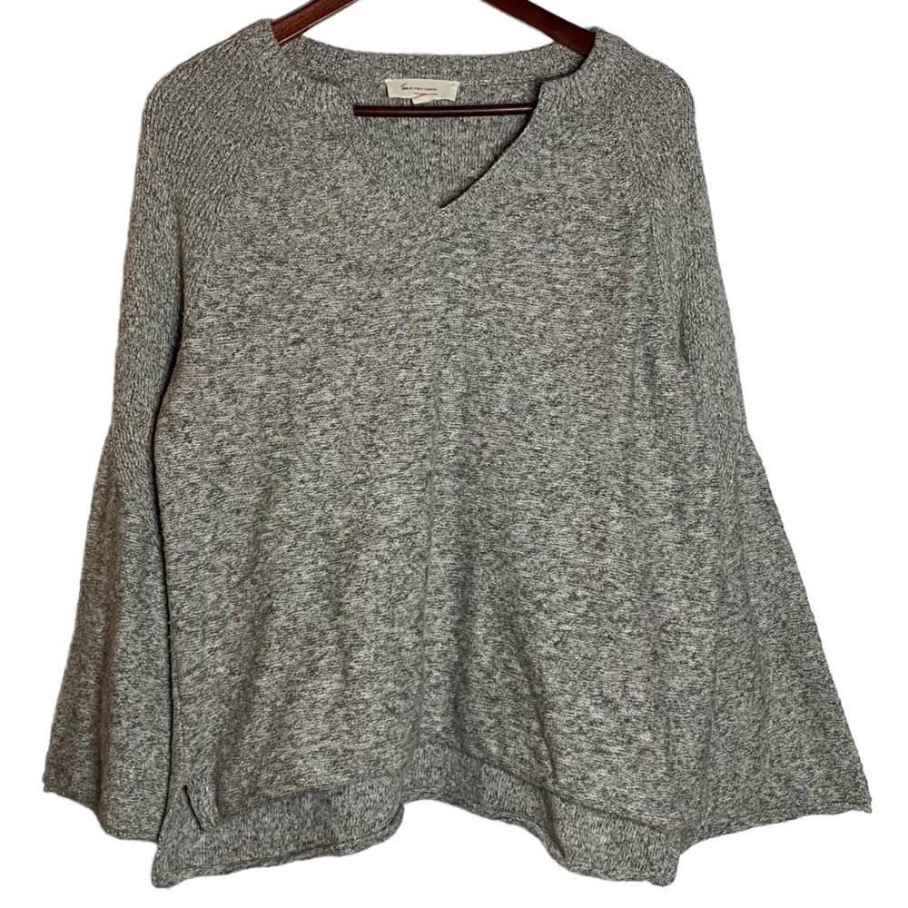 Two by Vince Camuto V Neck Long Raglan Bell Sleeve Knit Sweater Heather Gray XL
